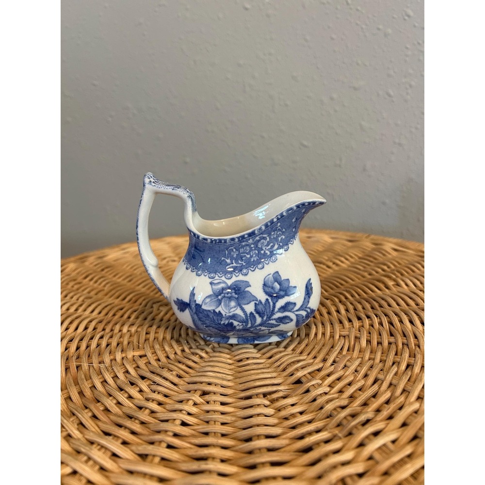 Vintage Spode Copeland Camilla Creamer Pitcher 3"